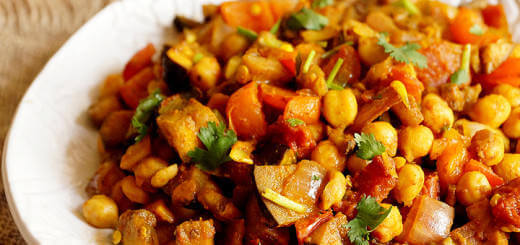Chickpea Curry with Red Bell Pepper and Eggplant